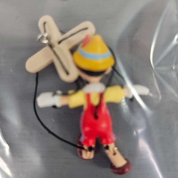 Vintage Hallmark Keepsake Ornament Miniature Pinocchio Jiminy Cricket 2 Pack New - Picture 7 of 9